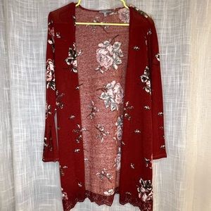 FLORAL CARDIGAN WITH LACE BOTTOM